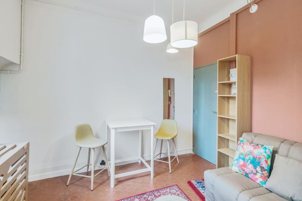 Serenite - Appartement Climatise Au Calme - Wifi Авиньон Екстериор снимка